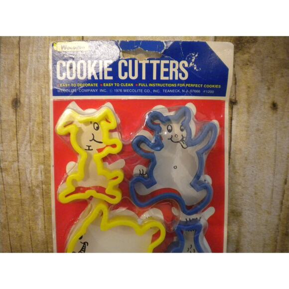 Vtg Wecolite Plastic Cookie Cutters Puppy Teddy Bear Rabbit Fish Duck Butterfly - Picture 3 of 5